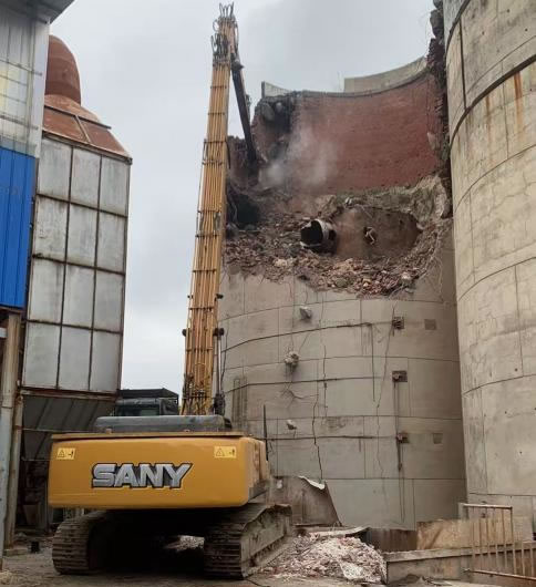 二十天攻堅除險患  一以貫之筑安全——公司石灰廠重大結(jié)構(gòu)隱患應(yīng)急處置工程紀實1.jpg